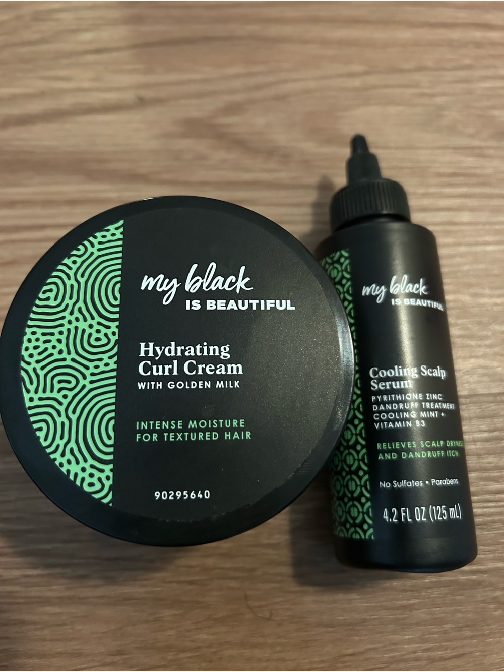 Black Hydrating Curl Cream - Black & Green